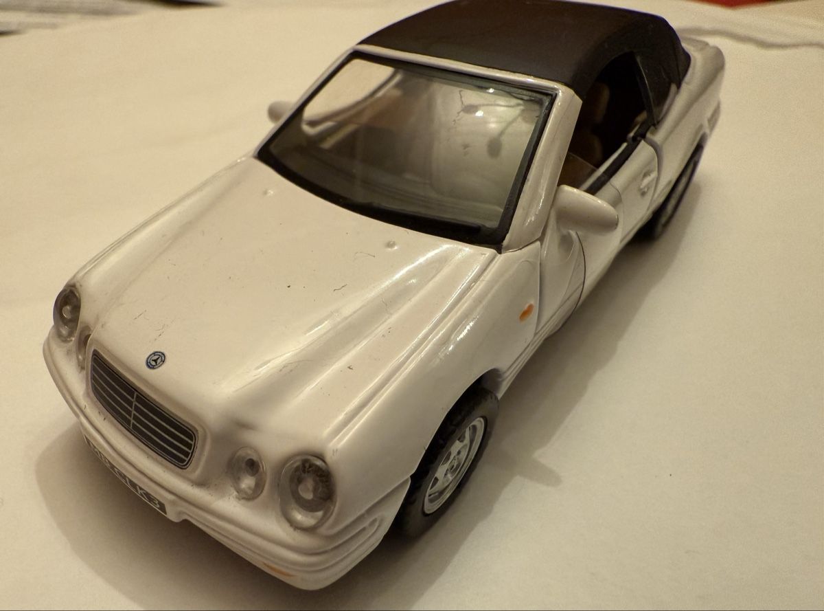 Mercedes-Benz Modellini d'auto: 2x Mercedes Cabrio CLK/1:43 – Nuovo (secondo la descrizione) da hunzenschwil venduto da Oldipark 2