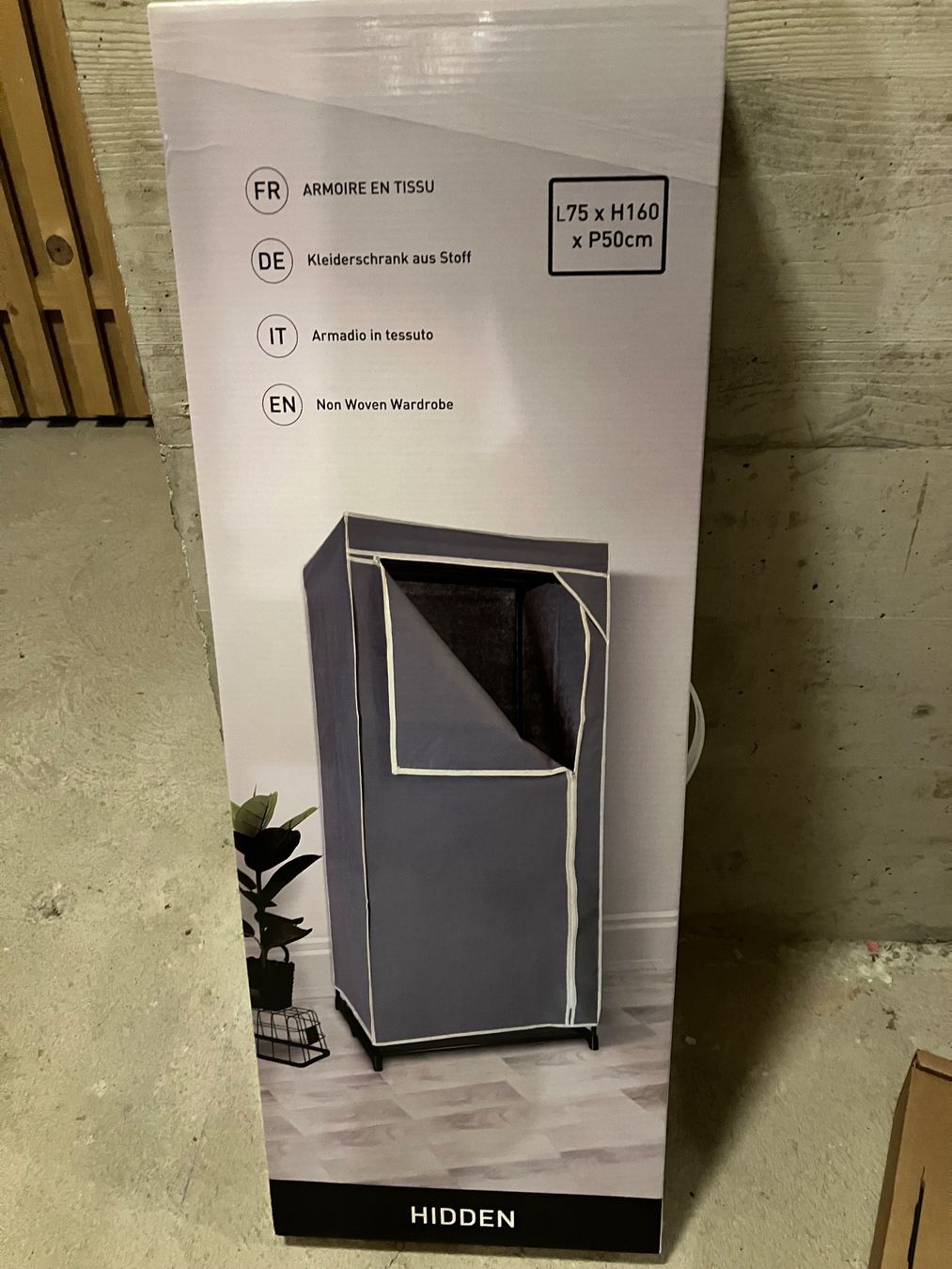 Schränke: Armoire en tissu – Neu und originalverpackt aus Martigny von codek