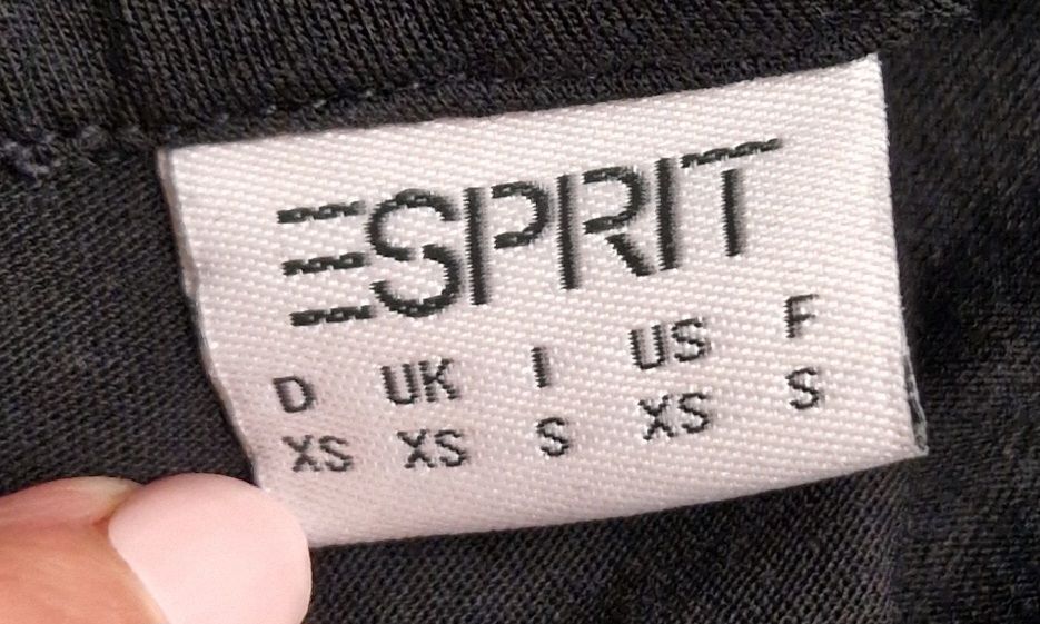 Esprit T-Shirts: Esprit Shirt grösse XS – Gebraucht aus Itingen von Claudia.E 2