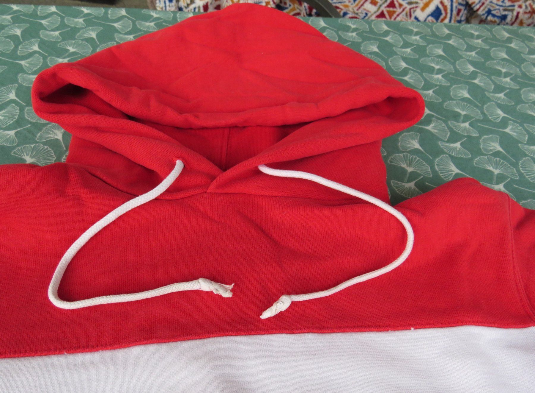 Levi's Maglioni & Felpe: Hoodie LEVI'S Gr: XS – Usato da Langenthal venduto da Steinadler129 2