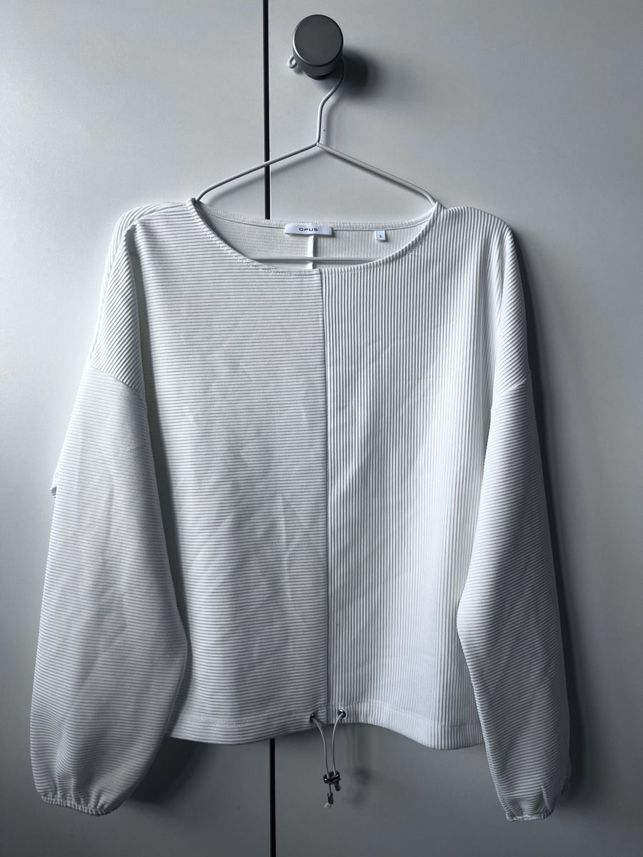 Opus Pulls & Sweat-shirts: OPUS Pullover – D'occasion à Sachseln par erdnussli29