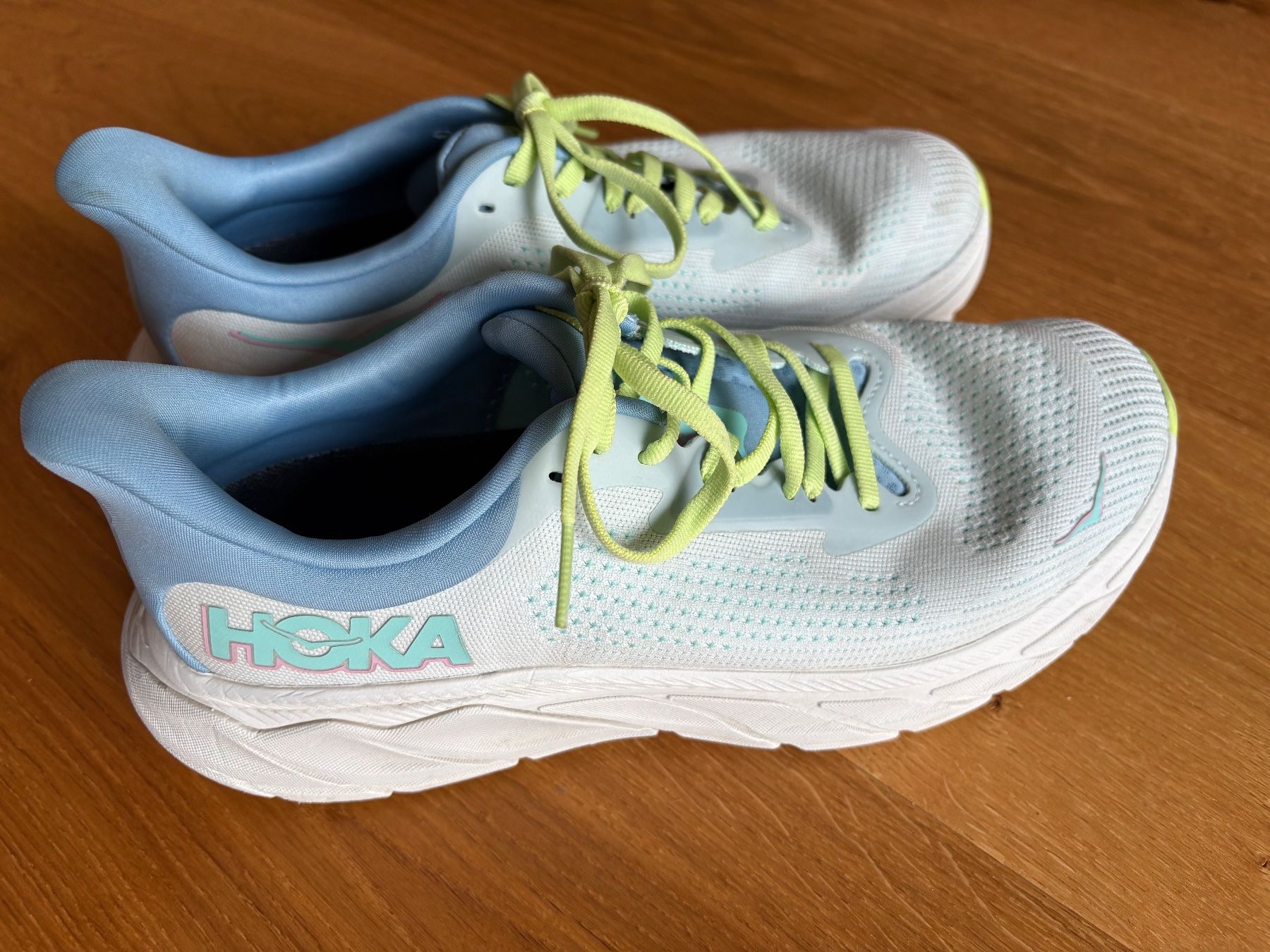 Hoka One One Scarpe da donna: Hoia Arahi 7 Damen – Usato da Schönenberg ZH venduto da pke3 3