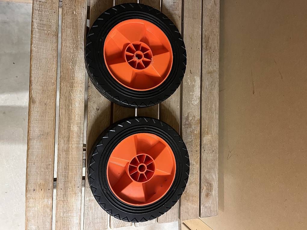 Altro per stoccaggio & trasporto: Roues plastiques – Nuovo e nell'imballaggio originale da Penthalaz venduto da venizelos 1