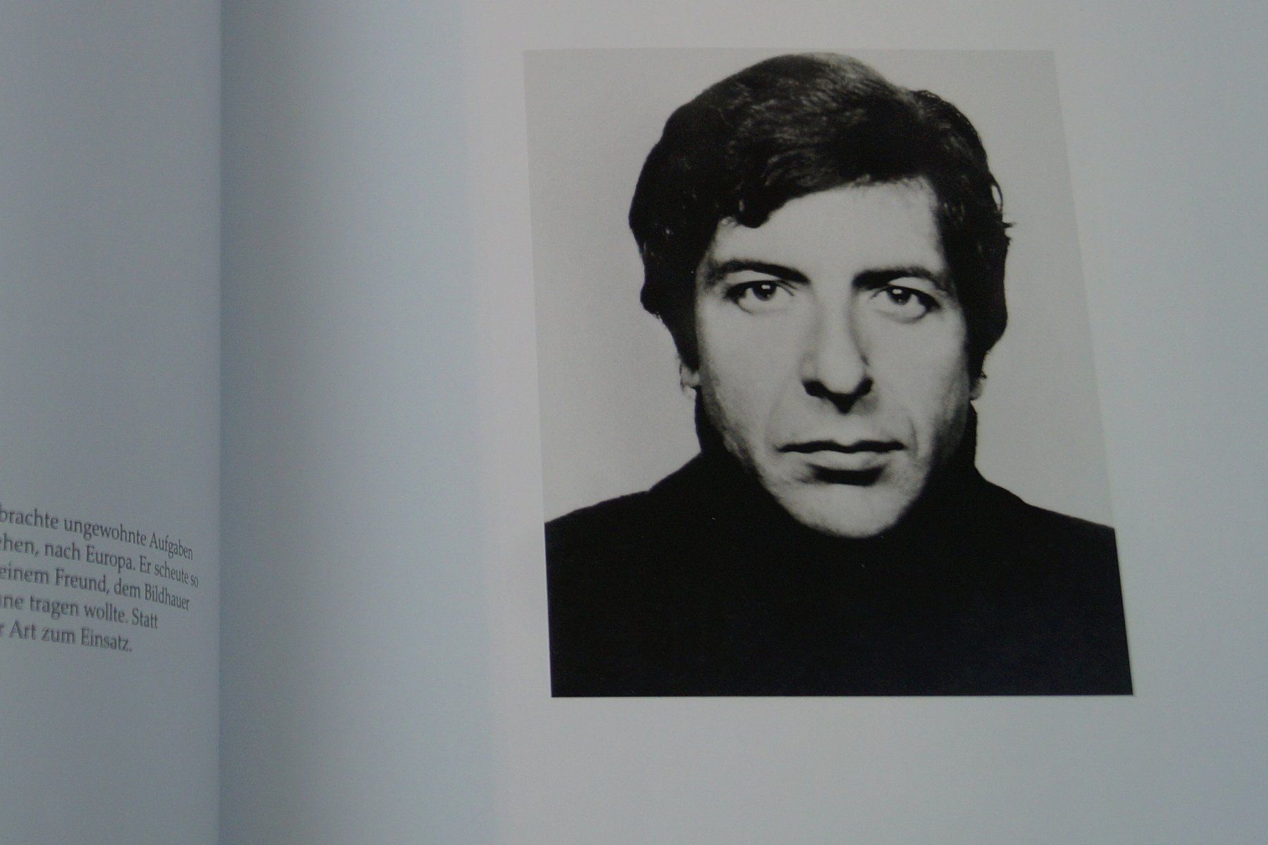 Bücher: Leonard Cohen – Almost Young. Bildbiographie. – Gebraucht aus Härkingen von sammelbecken 4