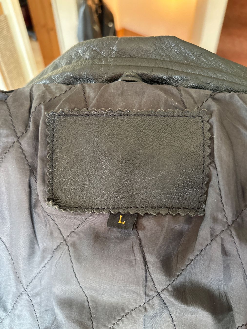 Jacken: Schwarze Lederjacke, Grösse L; No Name; Echt Leder – Gebraucht aus Hinwil von Wutu 3