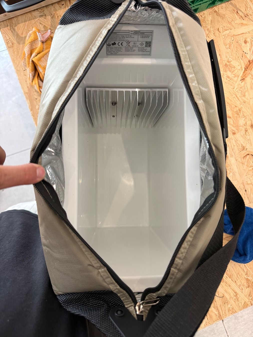 Dometic Frigoriferi & Refrigeratori: Dometic BordBar TF 14 Kühlbox 12V – Usato da Zürich venduto da roso01 2