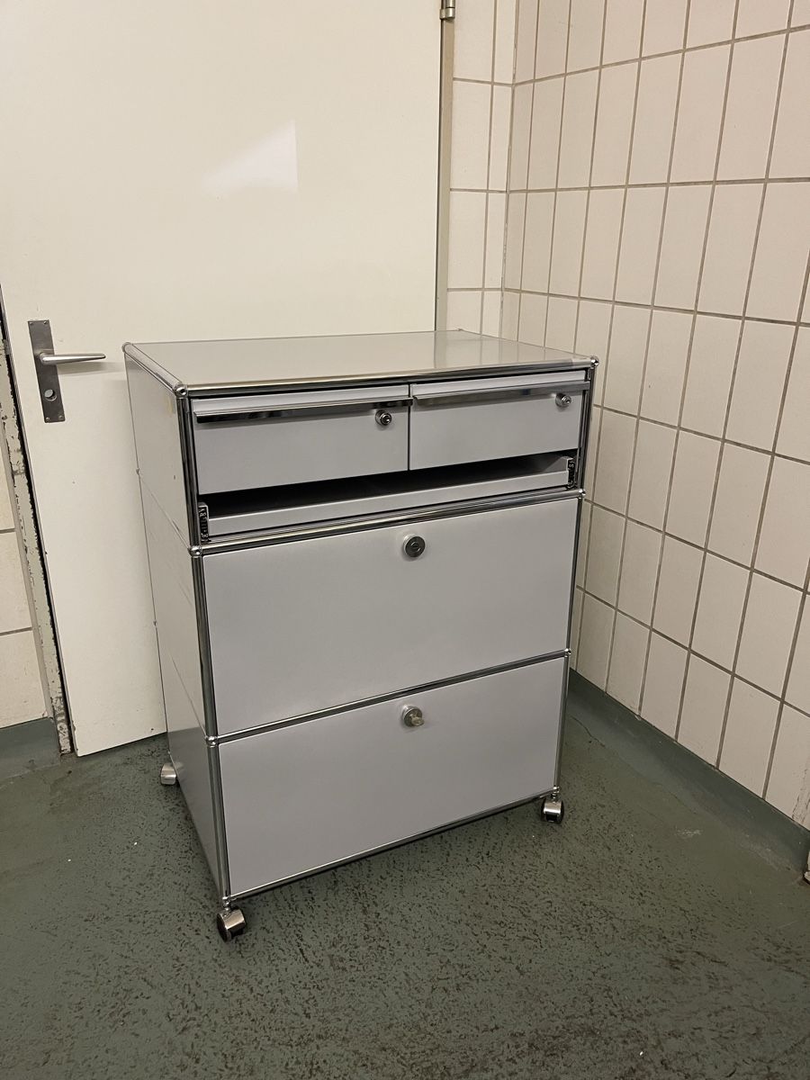 USM Eléments de bureau: USM Haller Sideboard Mattsilber 1x3 – D'occasion à Dietikon par Kumar_Occasionen 2