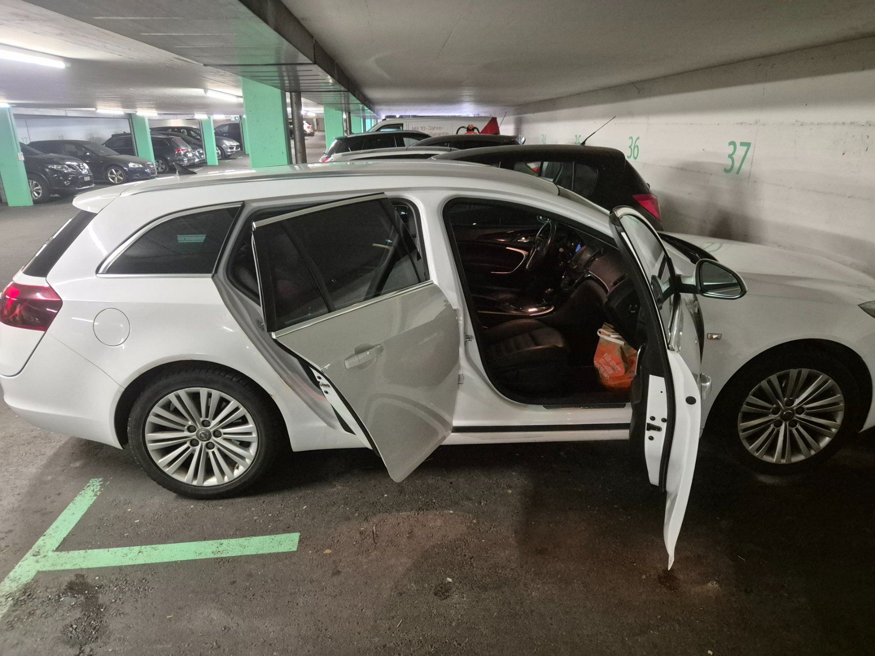 Opel Automobili: Opel Insignia 2.0 CDTI ,2015 – Usato da Igis venduto da Salihudin 2