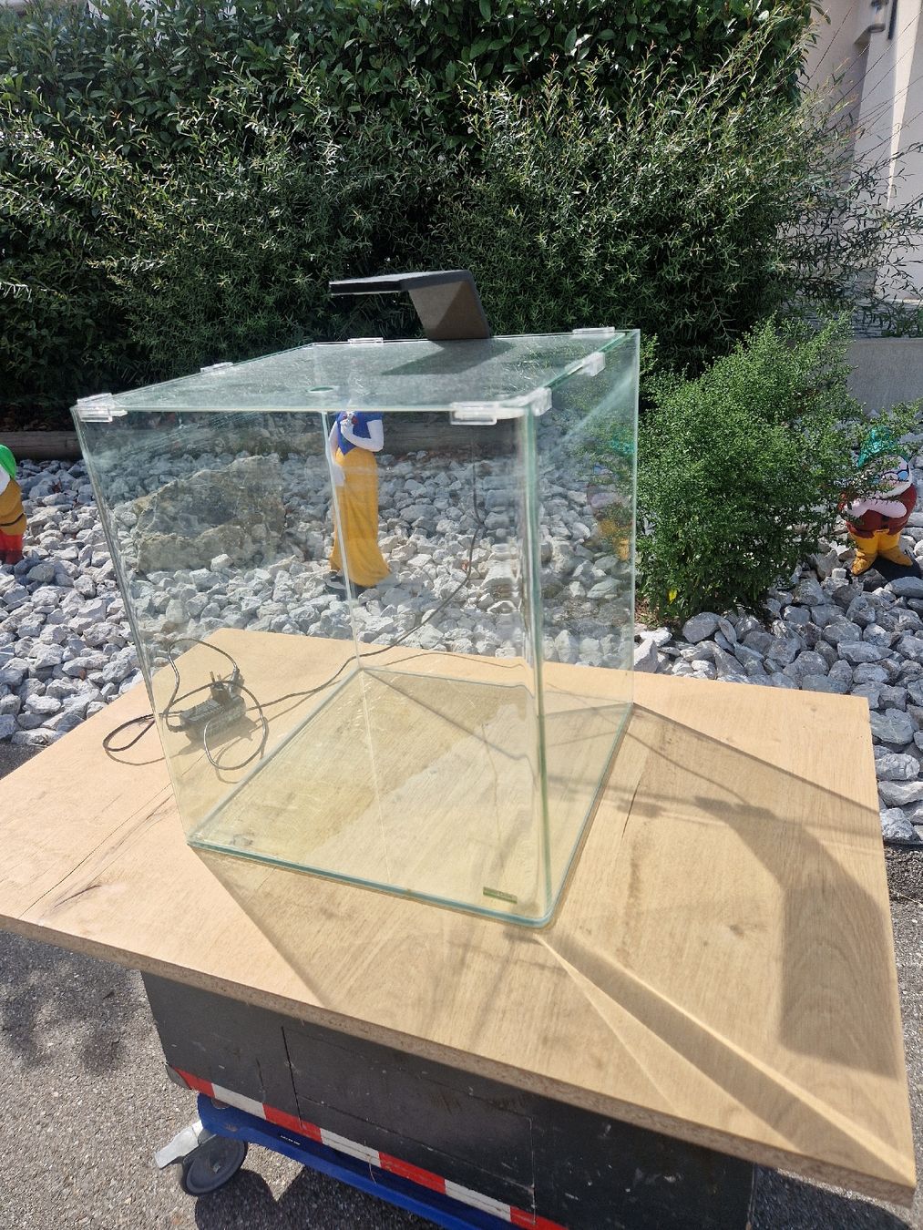 Aquarium: aquarium cube 60l – Gebraucht aus Fiaugères von dom_6t7g 1