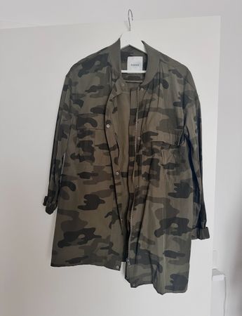 Pieces Hemdjacke im Camouflage-Look, Grösse M, Top! (51)