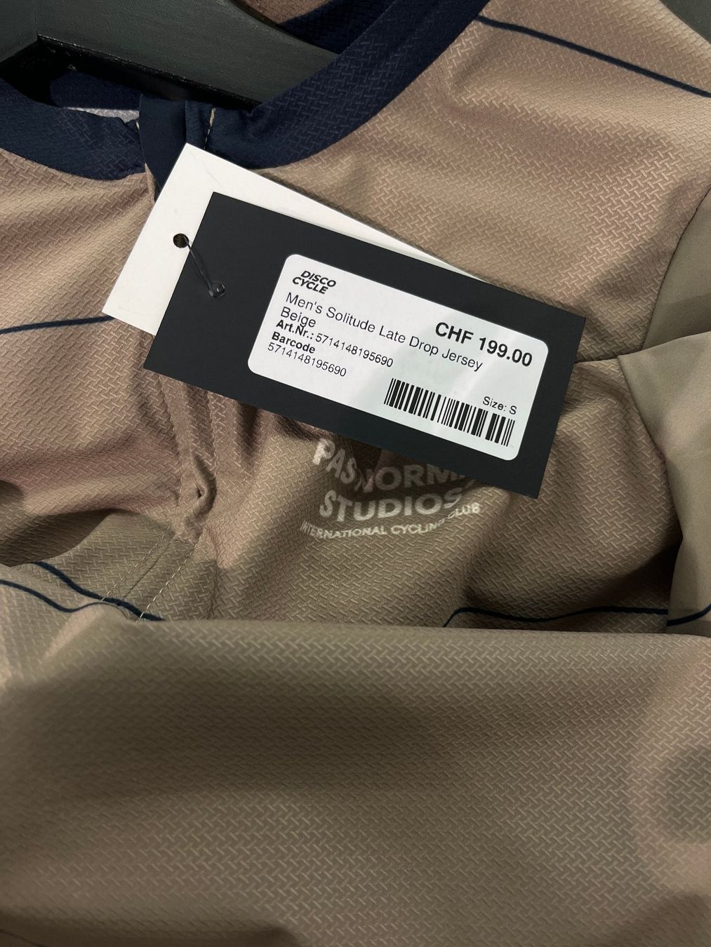 Pas Normal Studios Canottiere & Pantaloni: % Pas Normal Studios Men's Solitude Jersey - Beige S – Nuovo e nell'imballaggio originale da Bern venduto da Disco_Cycle 2