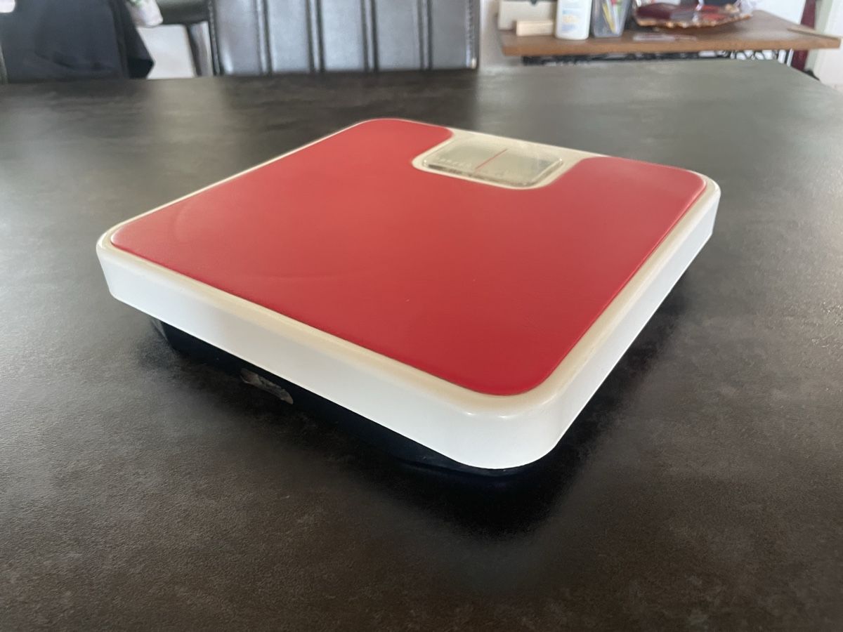 Bilance pesapersone: Balance Vintage Hanson Sky Rouge – Usato da Vallamand venduto da Bricbracbroc82 1