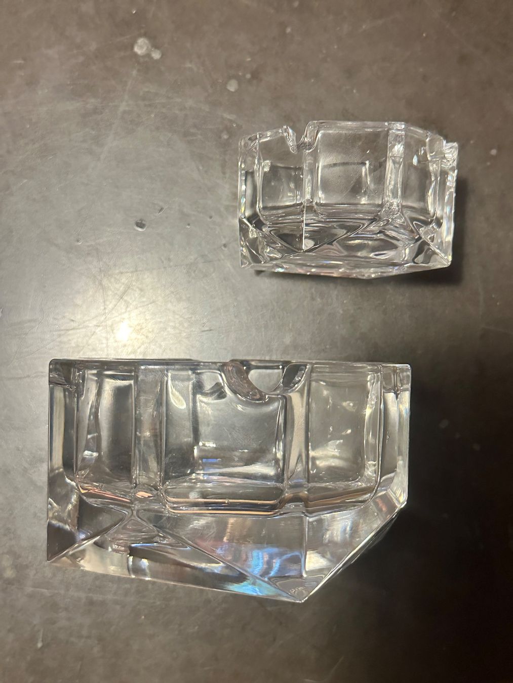 Portacenere: Drei Aschenbecher aus Glas Set – Usato da Zürich venduto da Sofferl 3