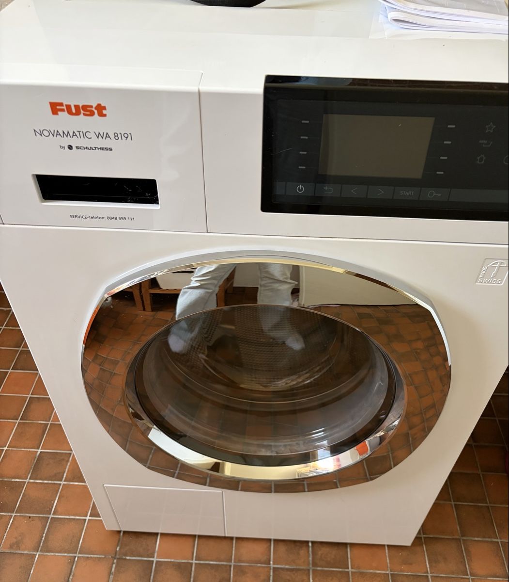 Novamatic Machines à laver: Novamatic/Schulthess WA8191 – D'occasion à Freidorf TG par ibipatria