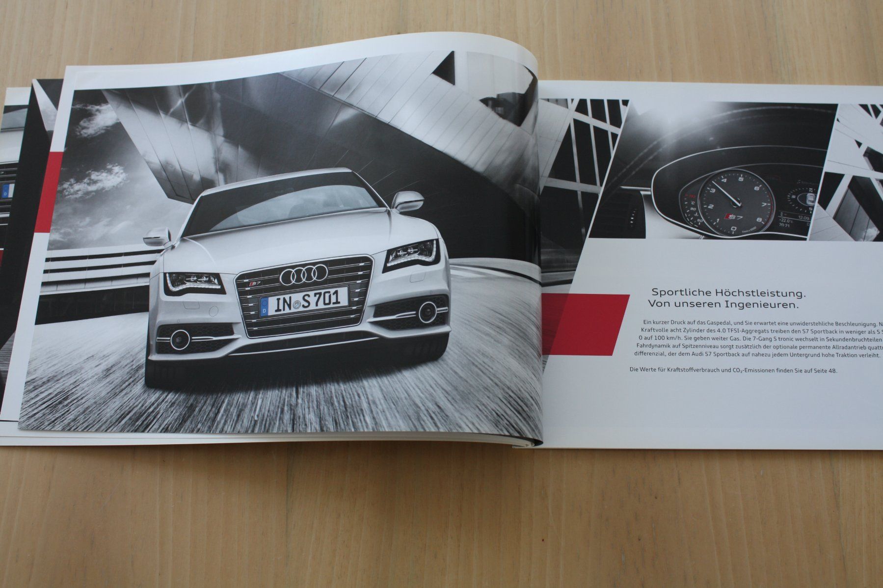 Audi Documents: Audi S7 Prospekt 9/2011 – D'occasion à Wikon par erwin400 3