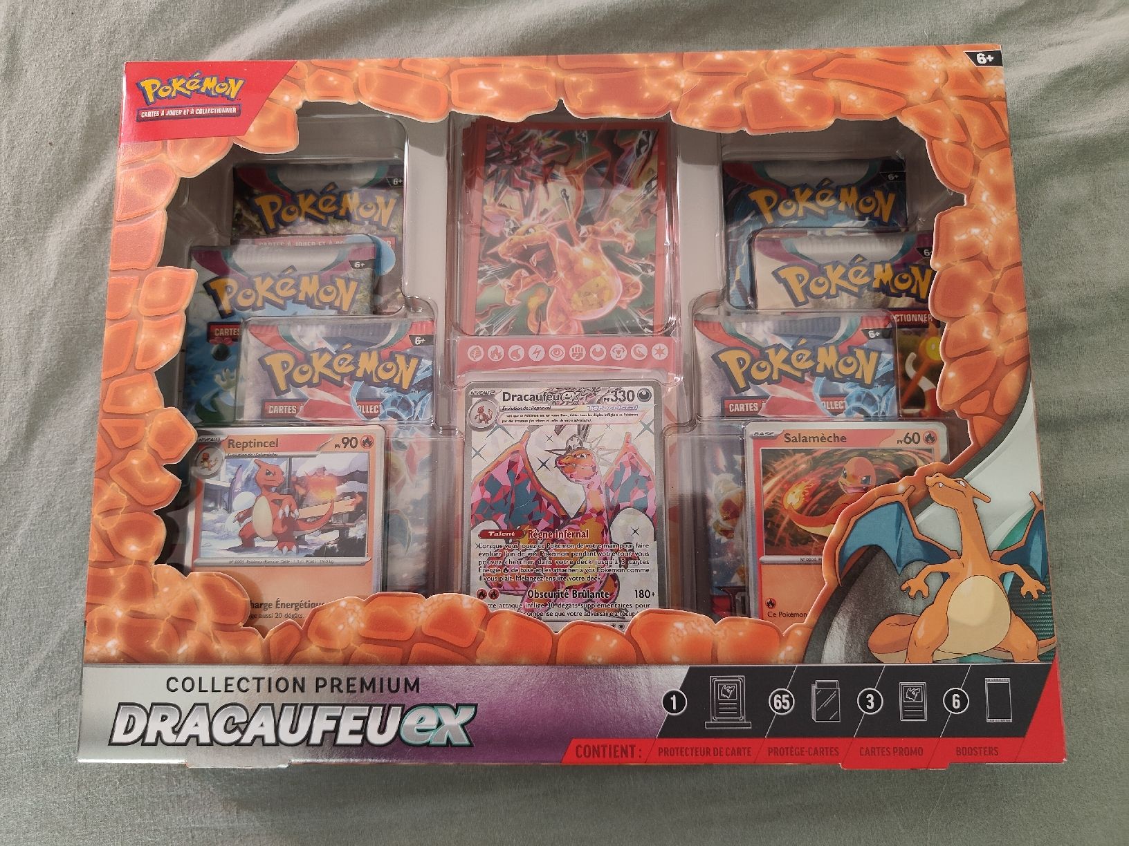 Pokémon Sammelbilder & Trading cards: Pokemon Carte Dracaufeu Collection Premium – Neu und originalverpackt aus Pompaples von minifigureCH