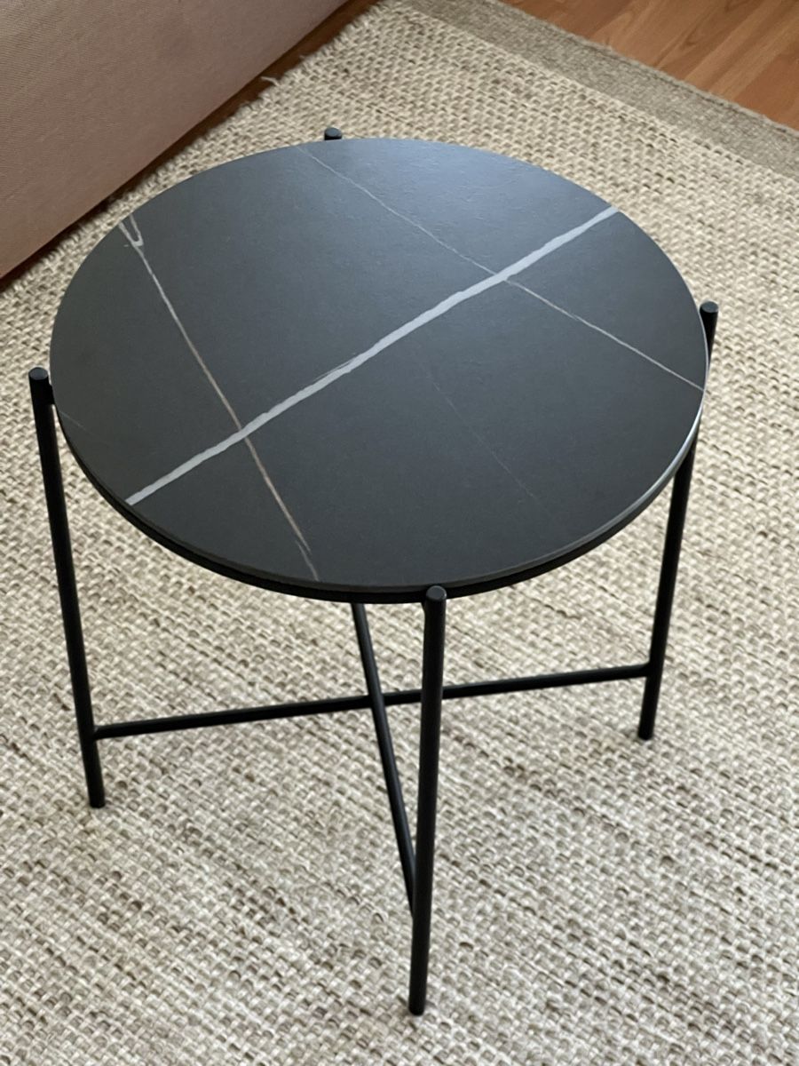 Comodini: Runder Couchtisch in Schwarz mit Marmor Optik – Nuovo (secondo la descrizione) da Bern venduto da fer_9lxq 1