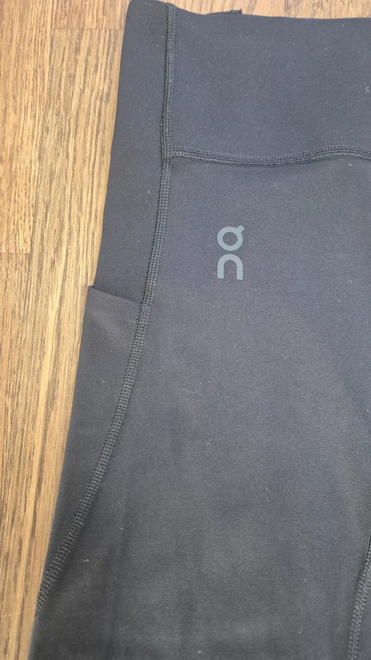 Leggings: Black On running leggings size S – Gebraucht aus Zürich von monadiederich 1