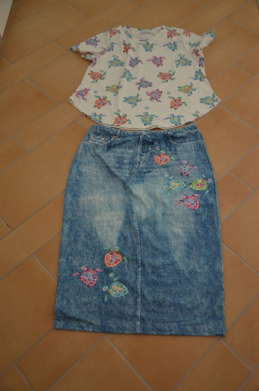 Kleiderpakete: TAILLE 3XL - TAILLE 48 - ROCK + SHIRT - NEU – Neu und originalverpackt aus Chiasso von Dolly015