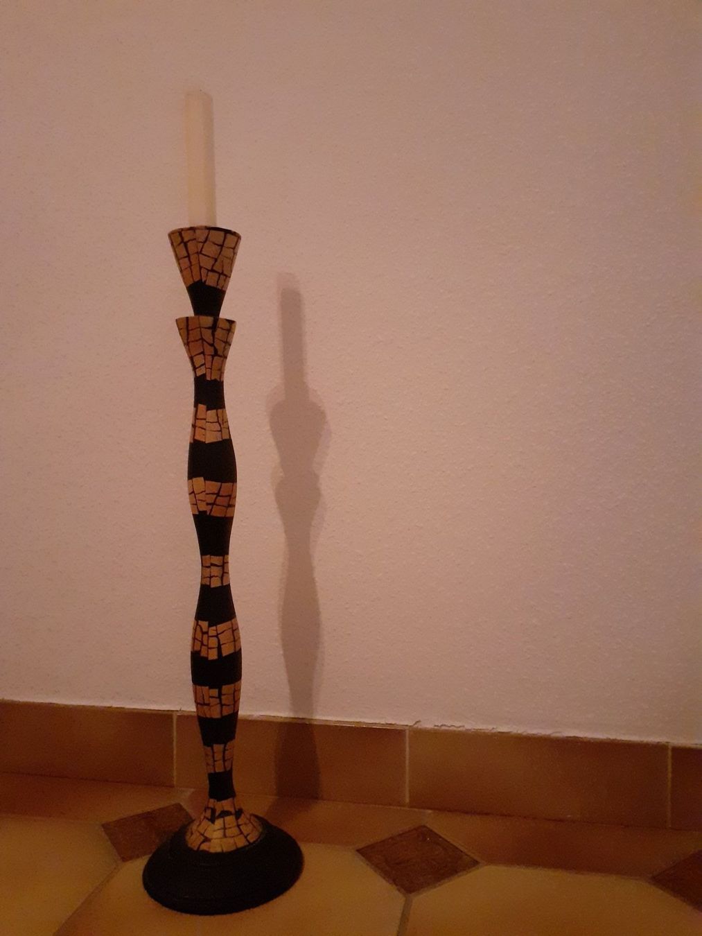 Kerzenständer: Origineller Kerzenständer aus Holz – Gebraucht aus Basel von Christallina