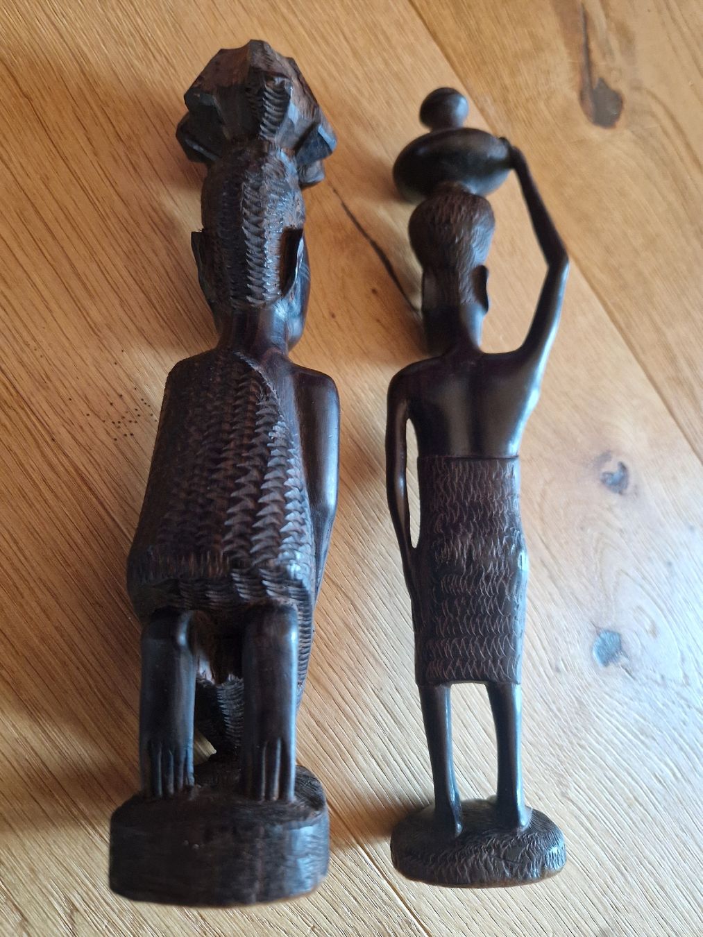 Sculture & Statue: Afrikanische Holzfiguren – Usato da Altdorf UR venduto da midori05 2