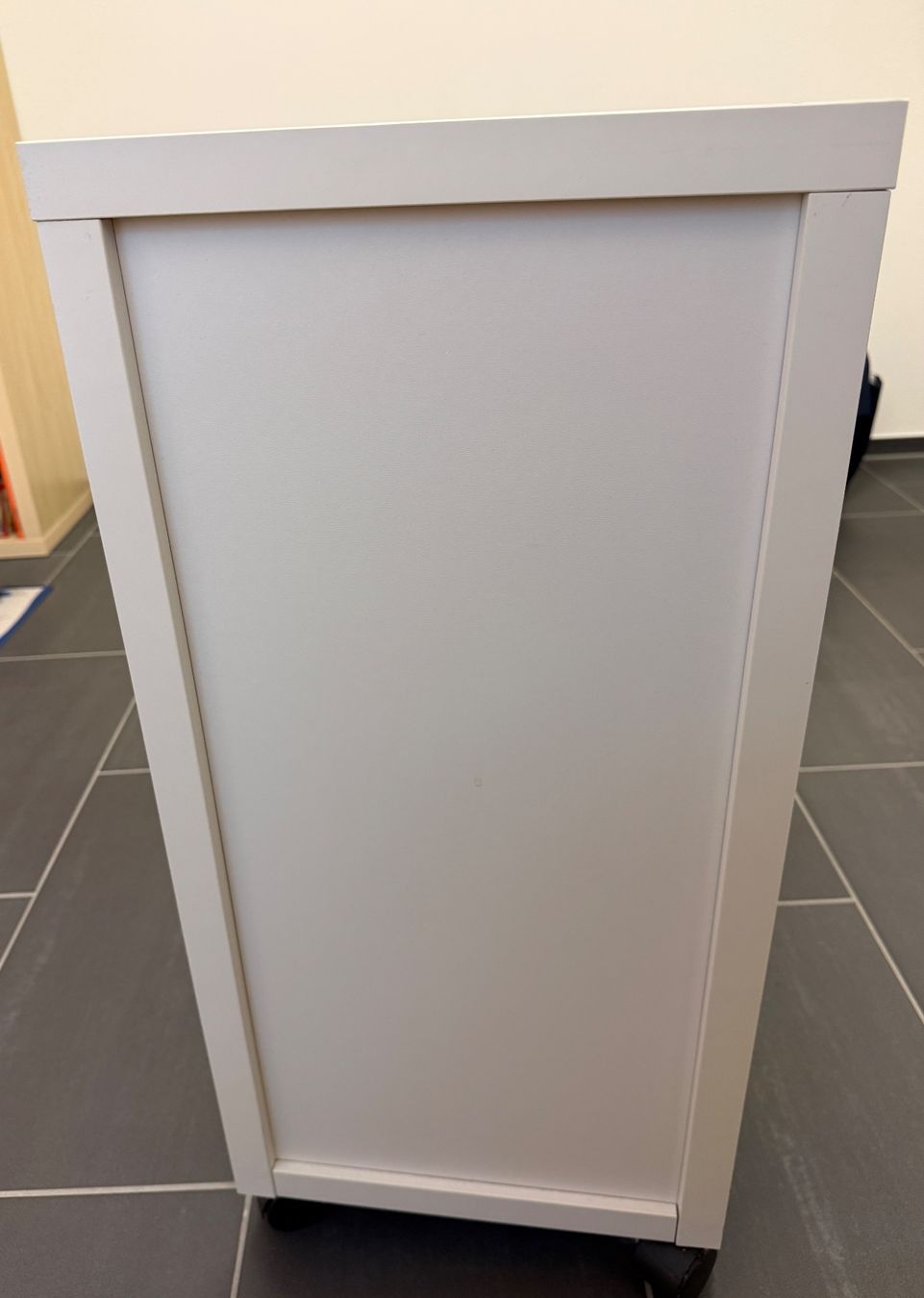 Ikea Banconi: Ikea Rollcontainer / Korpus – Usato da Wiesendangen venduto da Fastwi 3