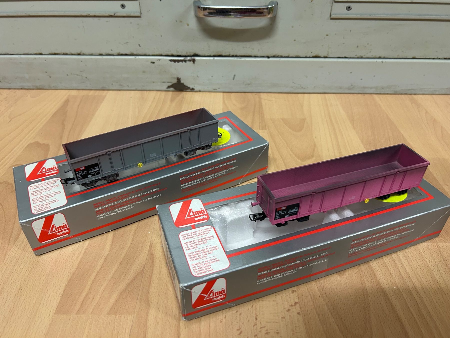 Lima Modelleisenbahnen: 6 Lima Hochboard Wagen – Gebraucht aus Erstfeld von Alpstei 1