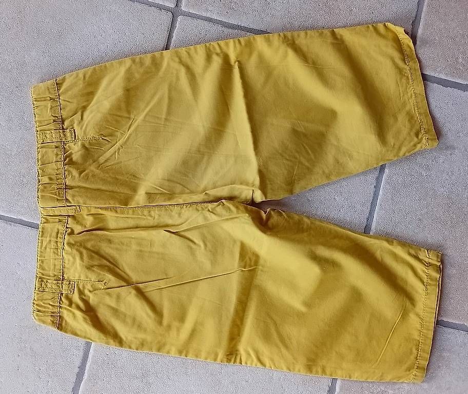Pantaloni: Short bermuda curry / 146 – Usato da Juriens venduto da Twist03 1