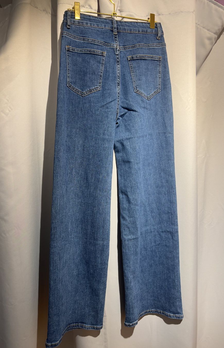 Jeans: Weitgeschnittene Jeans mit Knöpfen – Nuovo e nell'imballaggio originale da Zürich venduto da Naebeli 2