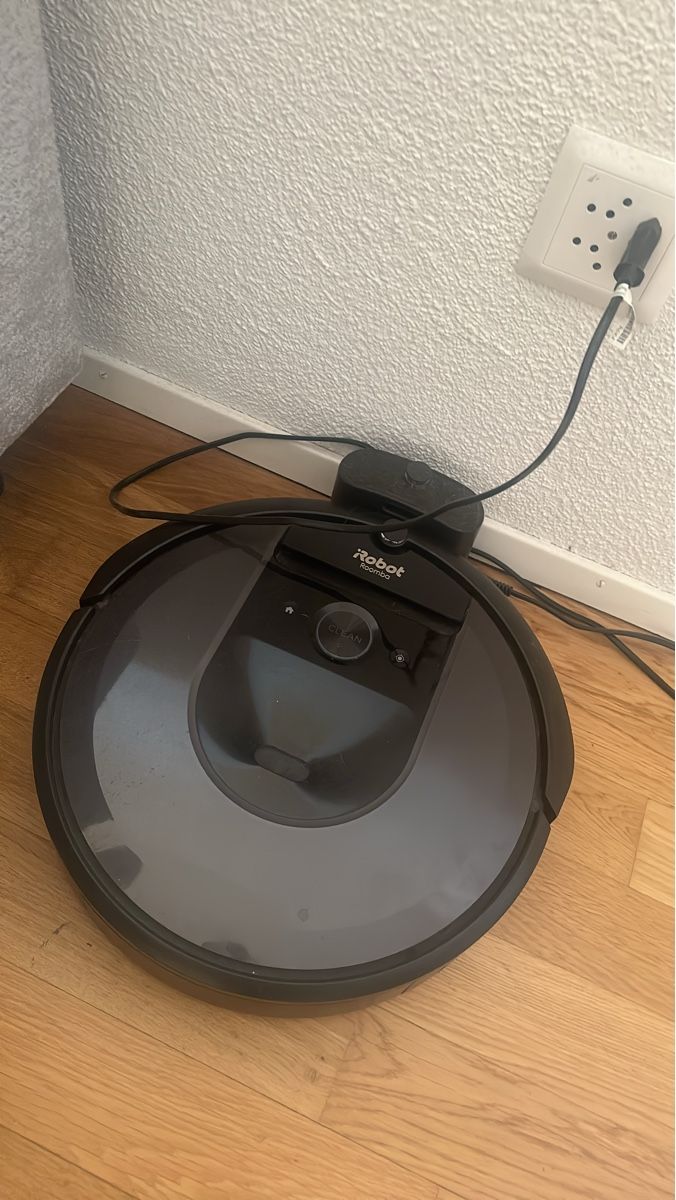 Irobot Aspirapolveri & Accessori: iRobot Roomba Saugroboter – Usato da Buchs ZH venduto da mic_jz5q