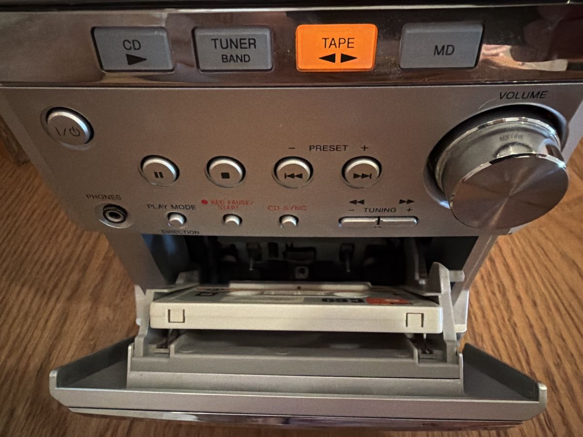 Sony Lettore multimediale & Streamer: SONY Mini-Stereo-Anlage mit Kassette und CD – Usato da Igis venduto da swyssair01 3