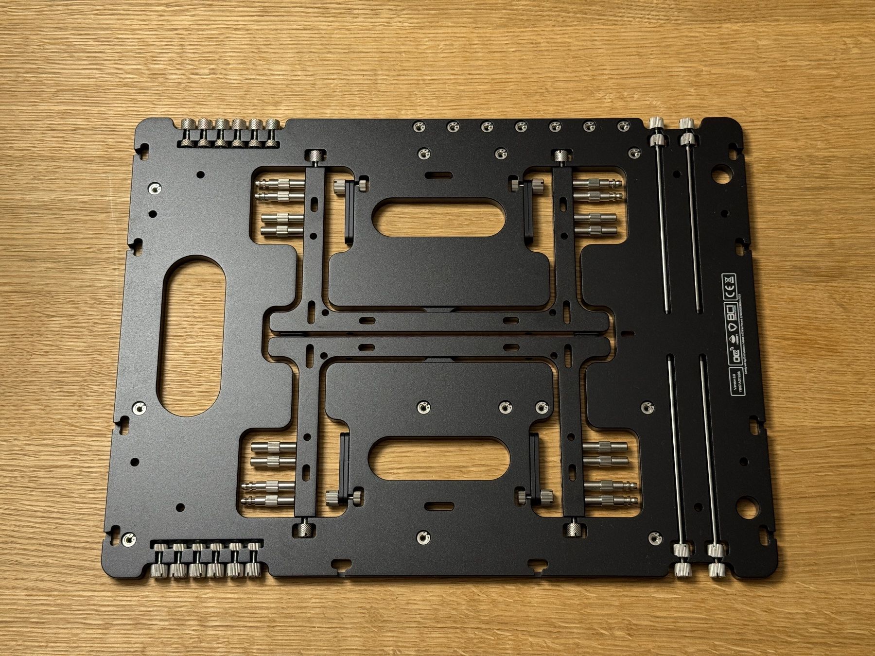 Custodie: Streacom BC1 V2 Benchtable - Schwarz – Usato da Wallisellen venduto da Art_Vendorlay