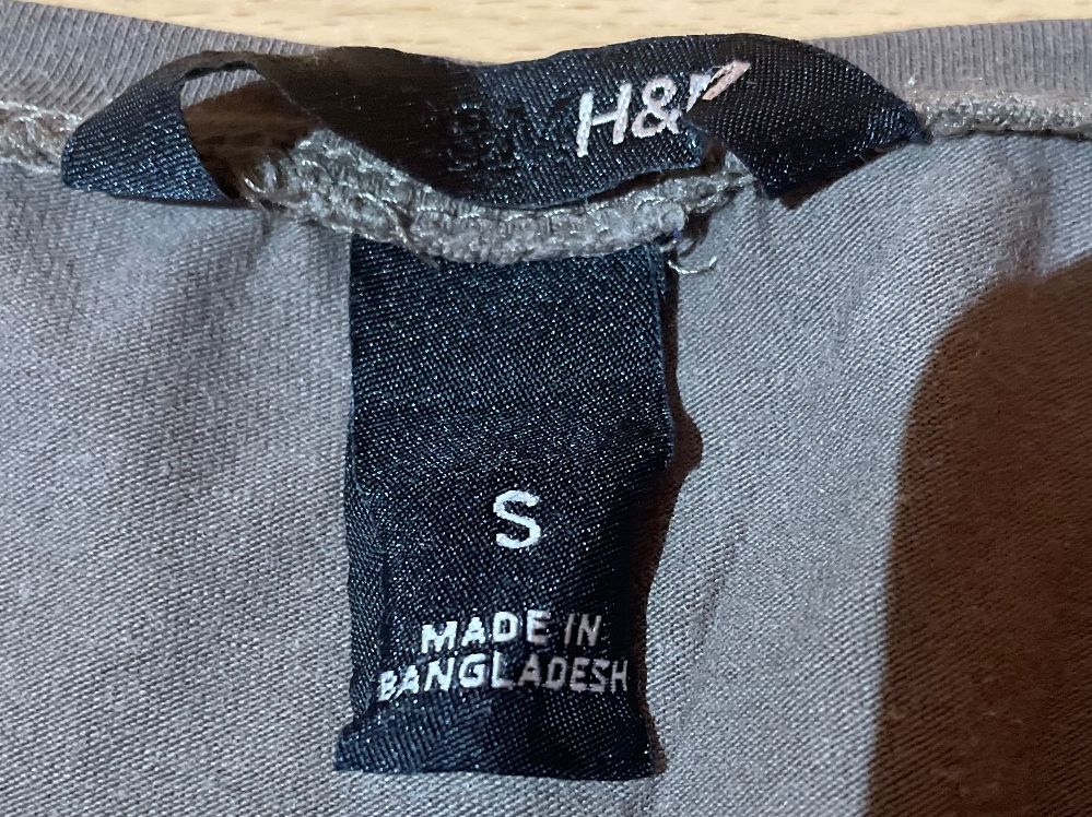 H&M Tops: Pull H&M femme – Gebraucht aus Chamoson von daleva0204 1