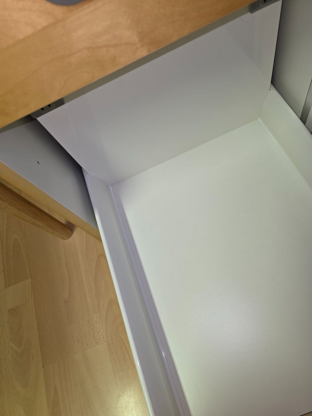 Ikea Banconi: GALANT Ikea Büromöbel / Korpus abschliessbar mit Code 🔑 – Usato da Madiswil venduto da Axenia01 3