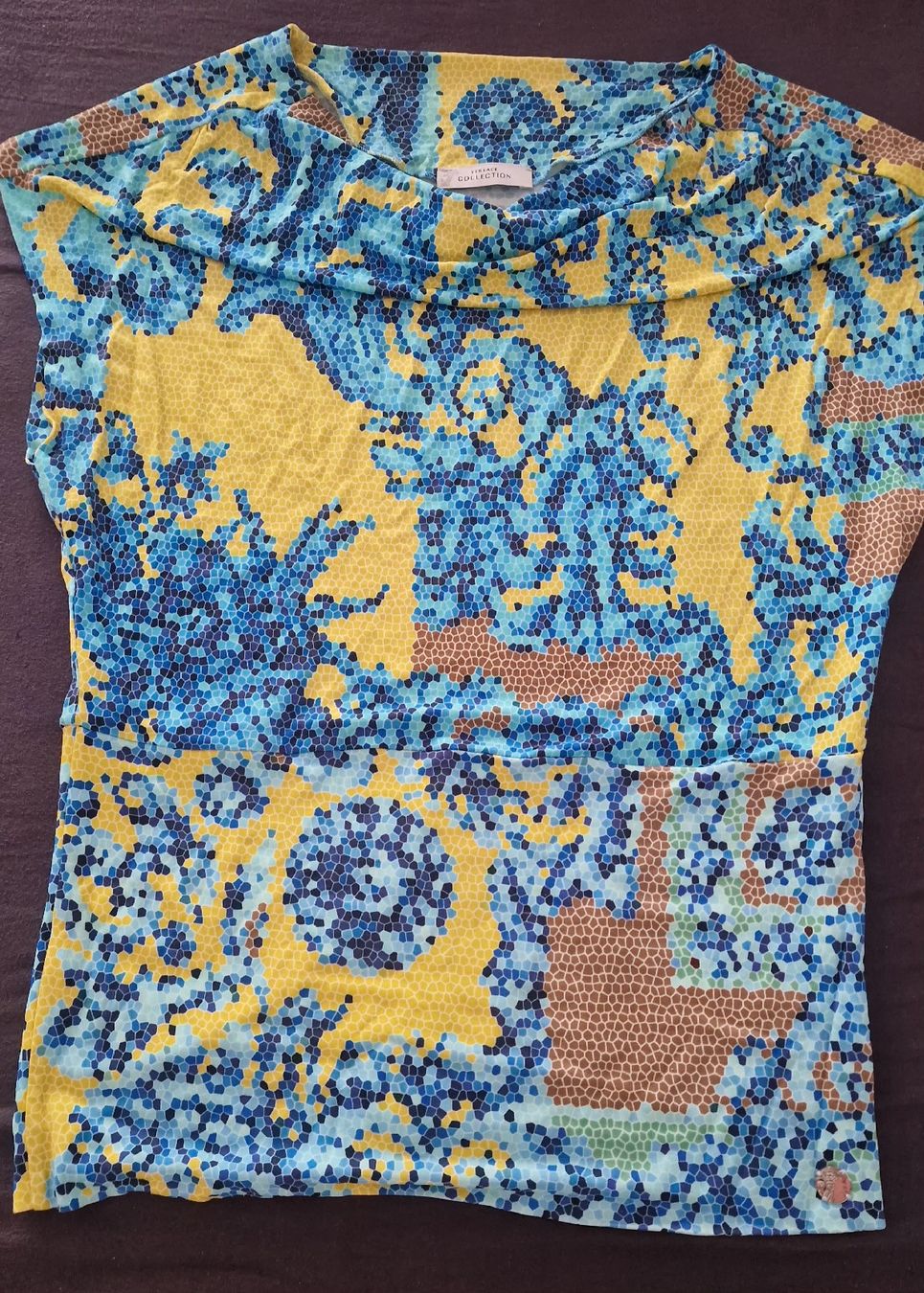 Versace T-Shirts: Versace Tshirt  – Gebraucht aus Wil SG von ral_dgc2 2