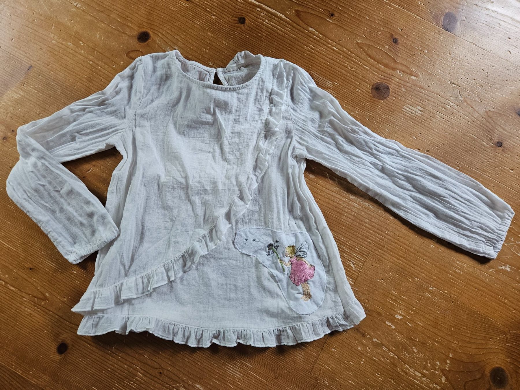 Camicette, T-shirt & Top: Bluse 116/122 mit Elfe von Daniela Drescher Waldorf – Usato da Rifferswil venduto da fle_5nqr 1