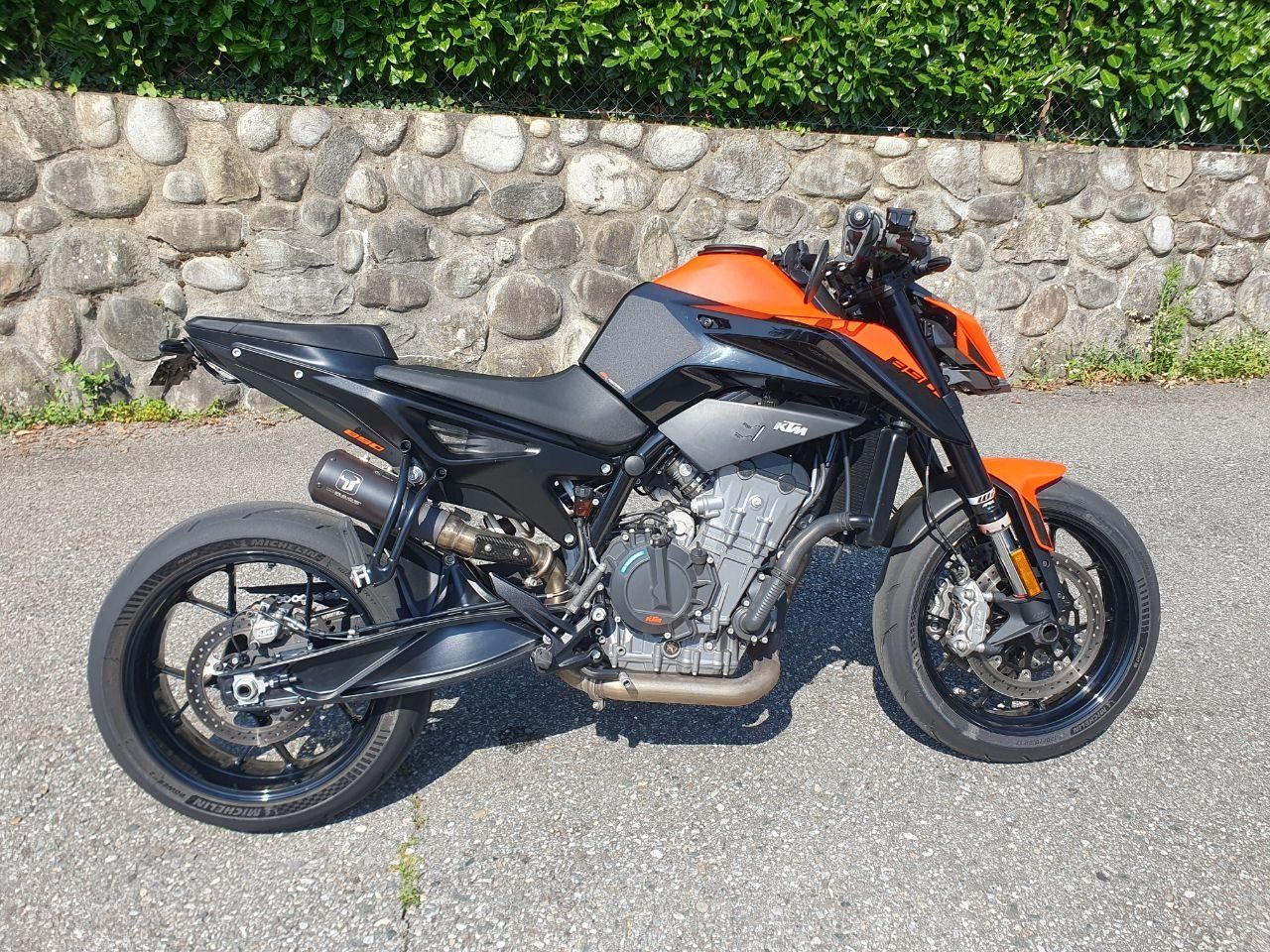 KTM Strasse: KTM 890 Duke 2022 – Gebraucht aus Pura von gia_k5fl 4