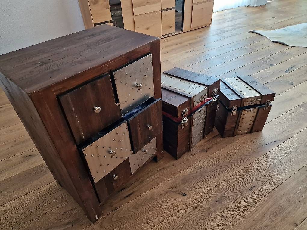 Cassettiere: Möbel Kommode rustikal – Usato da Heerbrugg venduto da Jeton.Keka 1