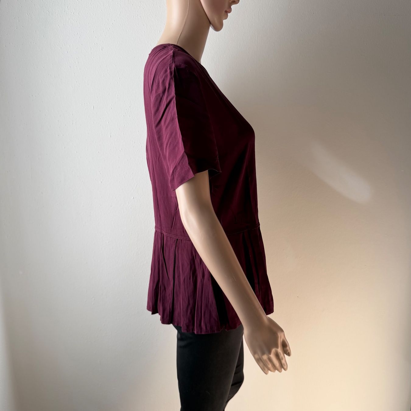 DKNY T-shirts: DKNY Seidenshirt 🩷 – D'occasion à zürich par vintage12 5