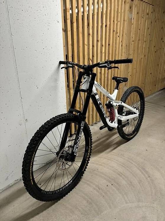 Biciclette: Trek Session 9 X01 - 2024 - R2 – Usato da Uerzlikon venduto da dar_7nb6 4