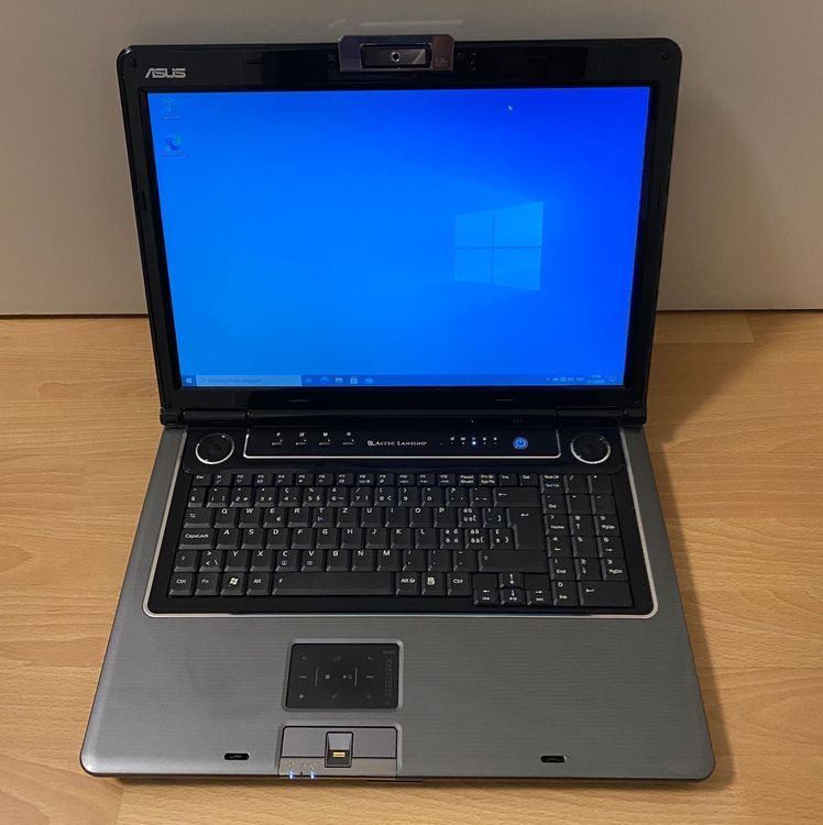 Laptop Asus 17“ mit Windows 10 Pro Kaufen auf Ricardo