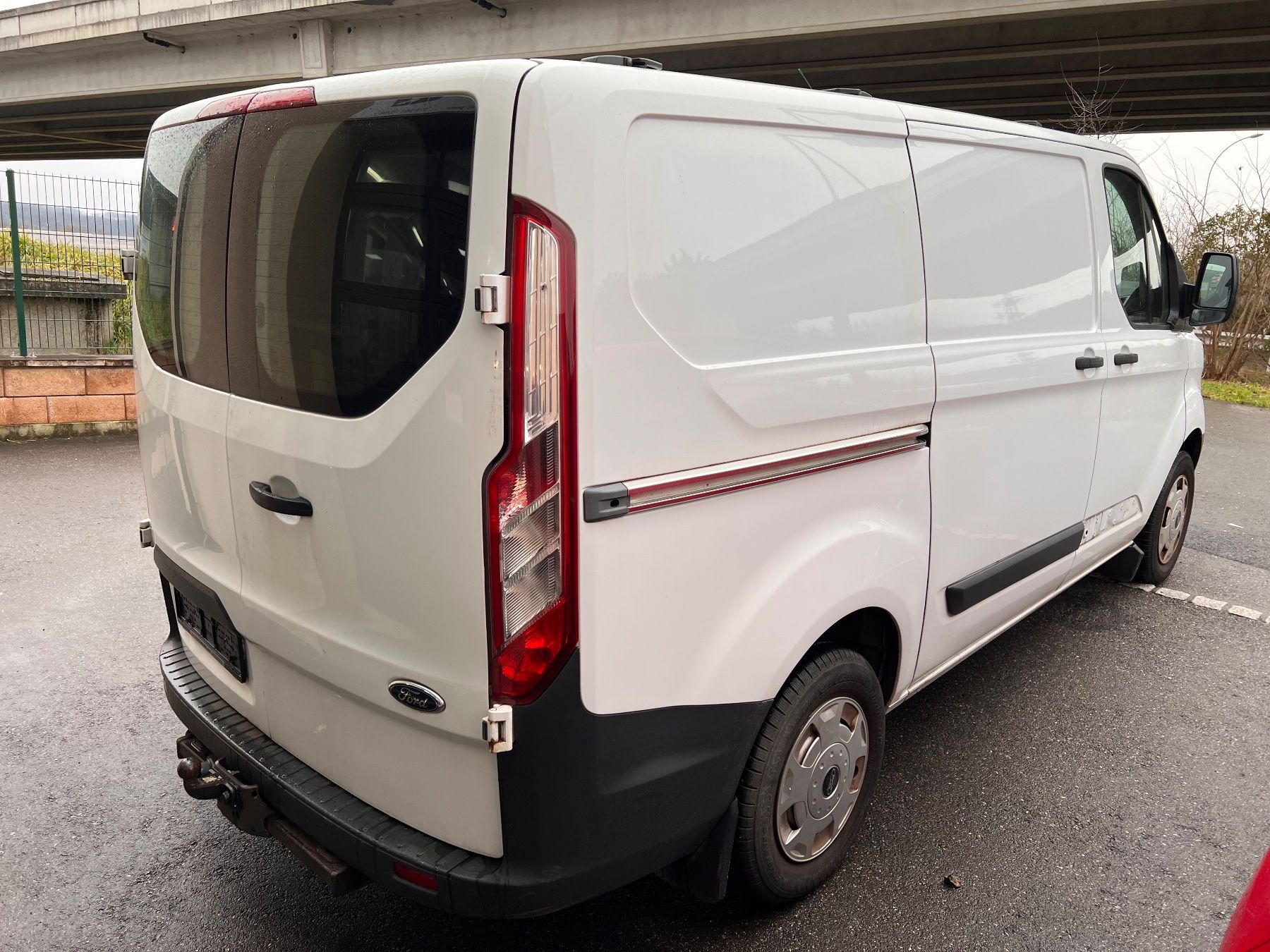 Ford Veicoli commerciali: Ford Transit Custom – Usato da Yverdon-les-Bains venduto da feciz01 3