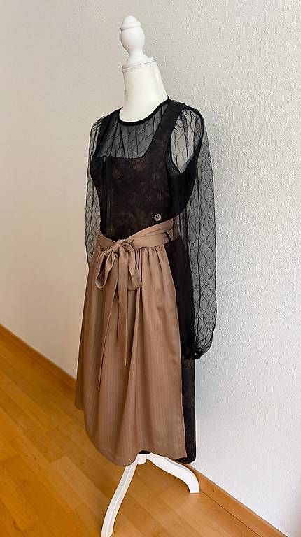 Robes: Dirndl Marjo Grösse 38 – Neuf avec emballage d'origine à Volketswil par oli_l2zq 1