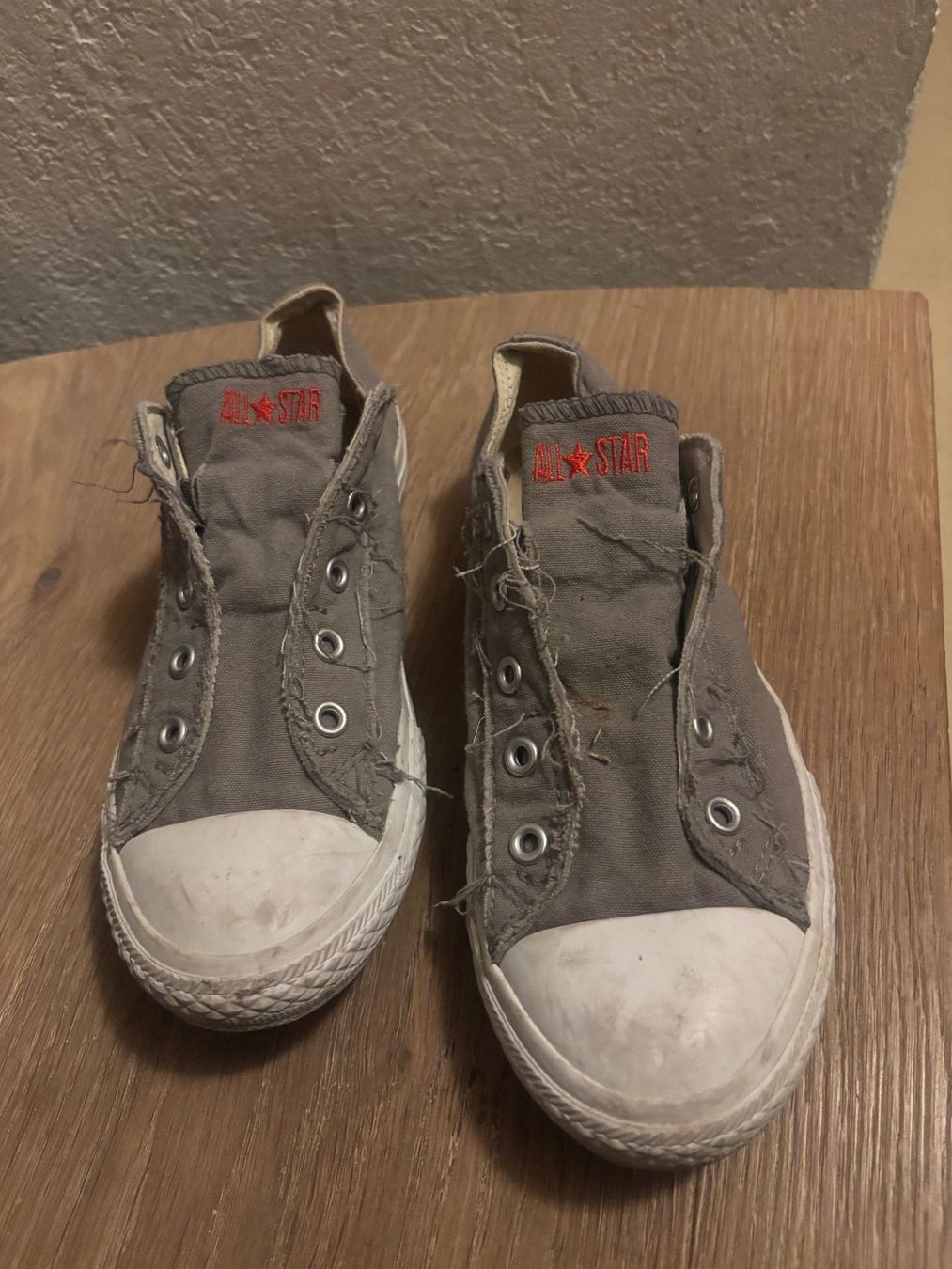Converse Scarpe da uomo: Converse All Star Sneakers, Grösse 35 – Usato da Ebmatingen venduto da Krouzel0