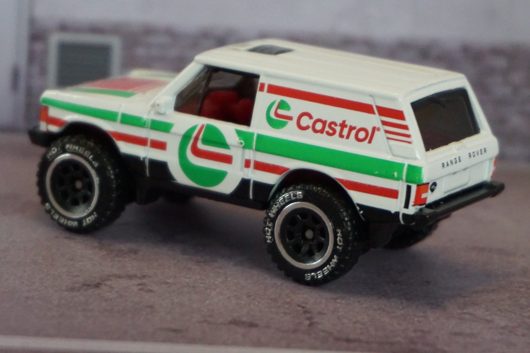 Hot Wheels Voitures modèles: HotWheels Range Rover Classic CASTROL TOP !!!!!!!!!!!!!!!! – D'occasion à Reiden par Doppeldecker69 1