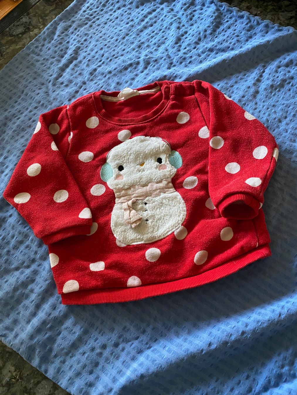 H&M Maglioni & Felpe: Pullover Grösse 74 rot mit weissen Punkten – Usato da Allenwinden venduto da Obalu 1