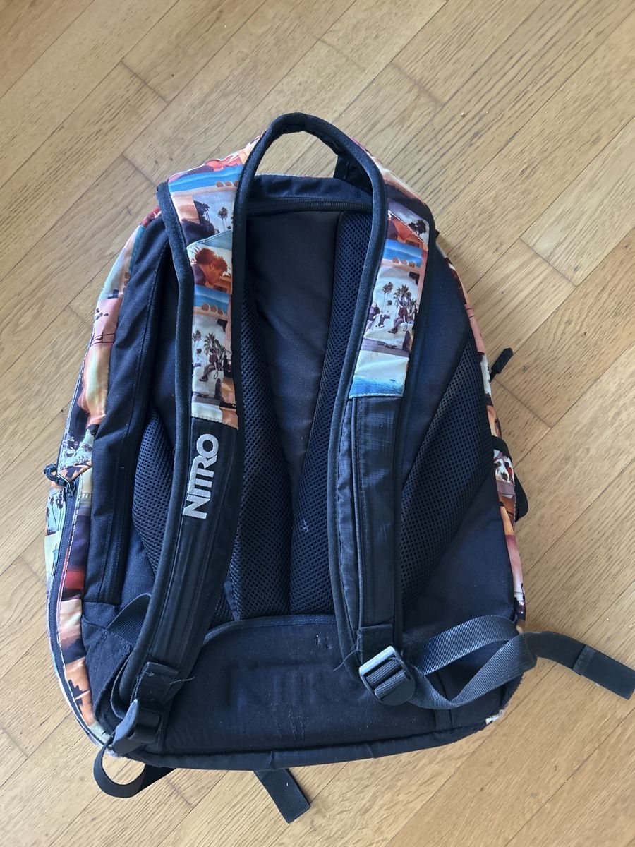 Rucksäcke: Nitro Rucksack - stylischer Schulrucksack - geräumig – Gebraucht aus Wädenswil von Giez33 1