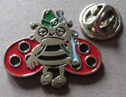 PIN, BLICK KÄFER SOLDAT IM MILITÄR