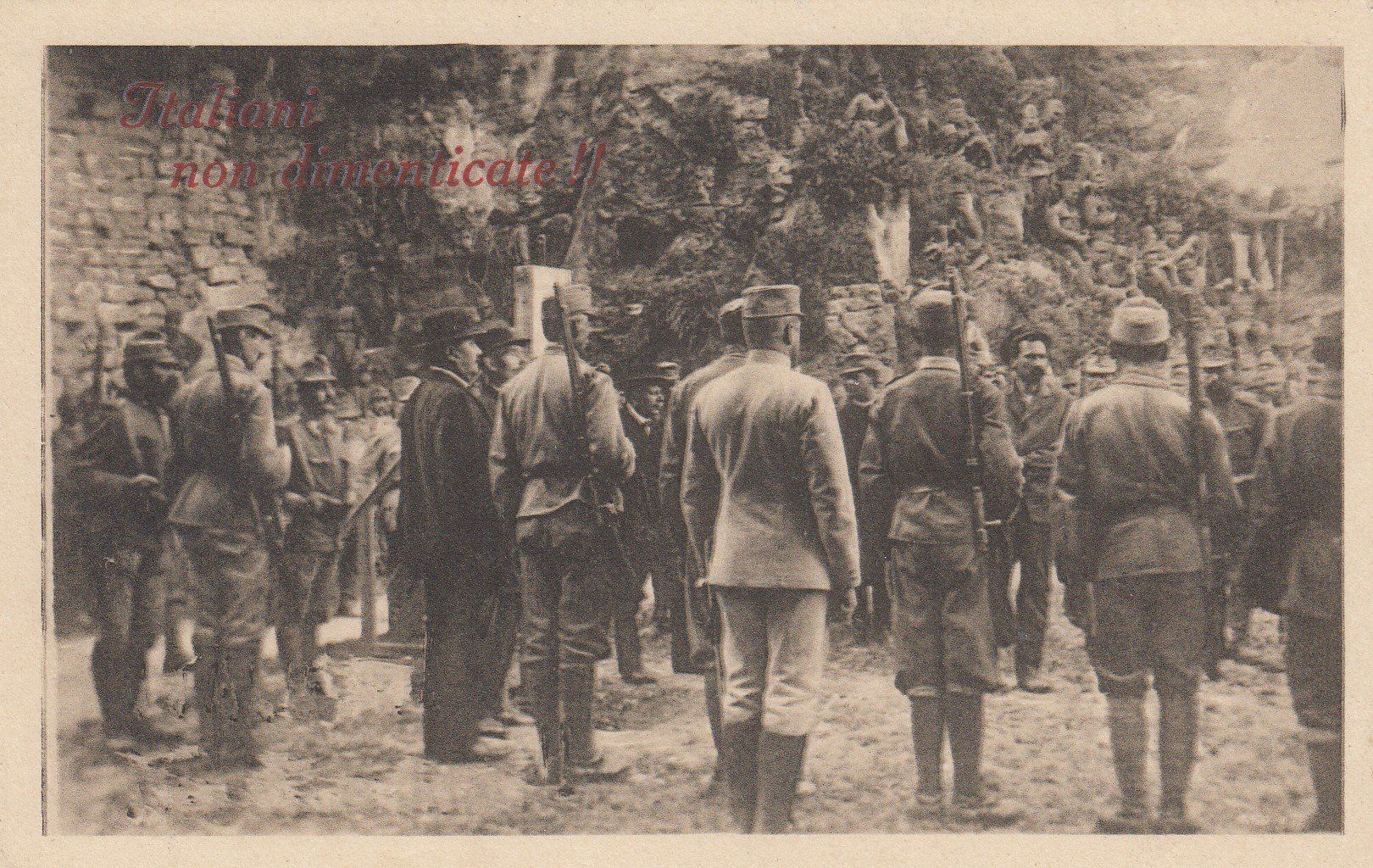 Cartes postales: Ansichtskarte von Italien "Italiani non dimenticate!!" – D'occasion à Rheinfelden par iamello