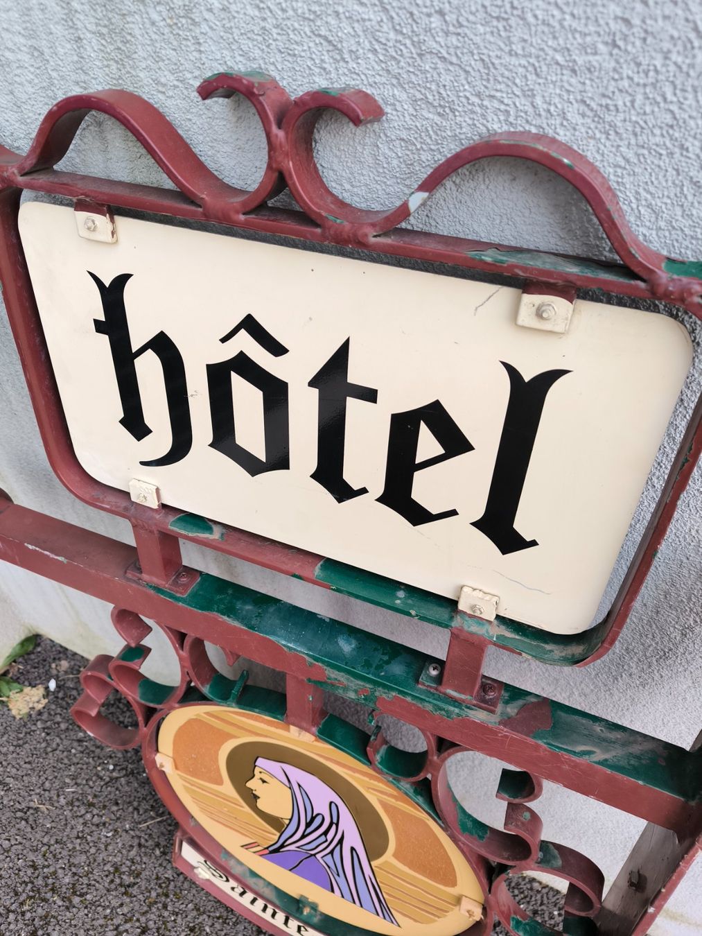 Schilder: Enseigne Hôtel Sainte Odile – Gebraucht aus Wittenheim von LeGrenierdeSam 6